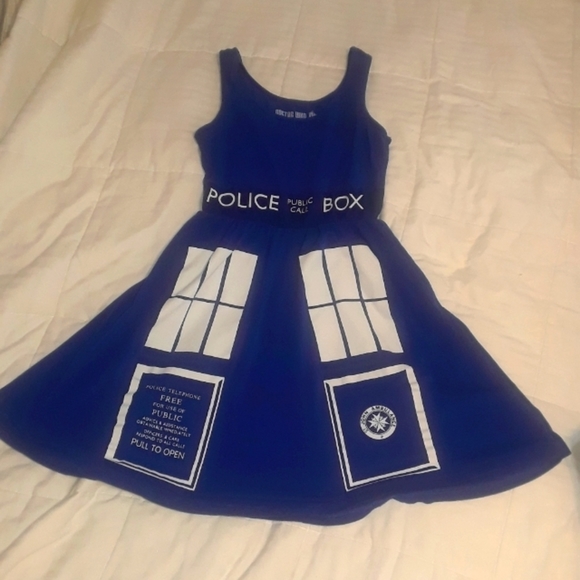 Her Universe Dresses & Skirts - Doctor Who tardis police call box dress size small
